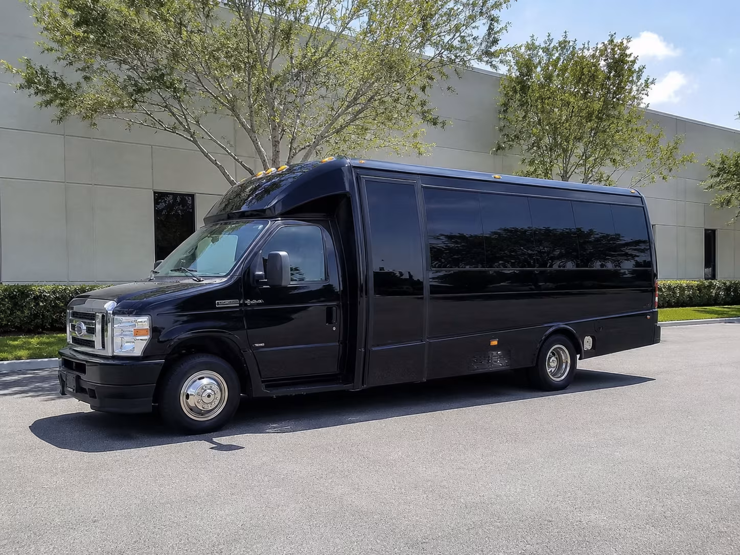 explore livermore valley wineries with a bus rental from santa clara