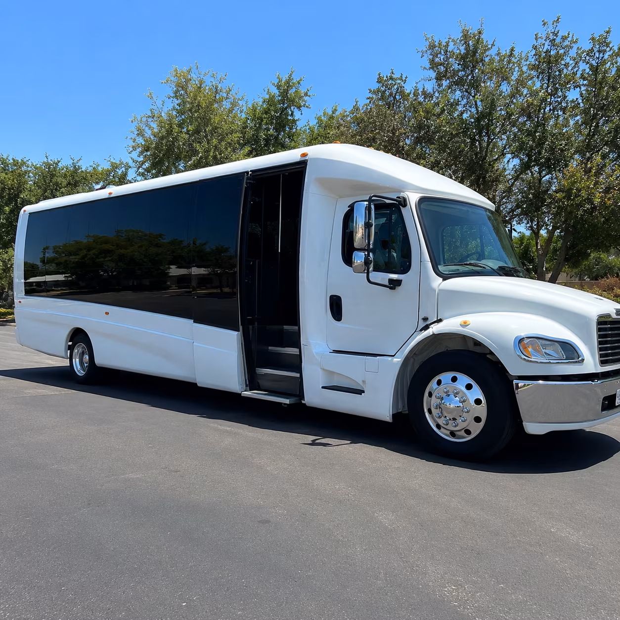 mountain view employee charter buses for small teams and large workforces