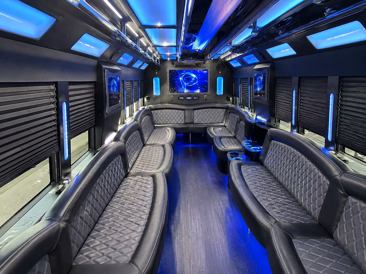 party buses to the santa clara convention center and great america pkwy corridor