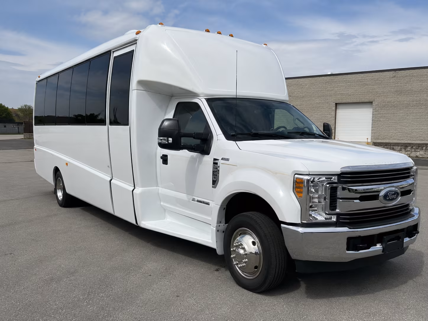 san mateo keep your sports team or fan group on schedule with a san mateo bus rental
