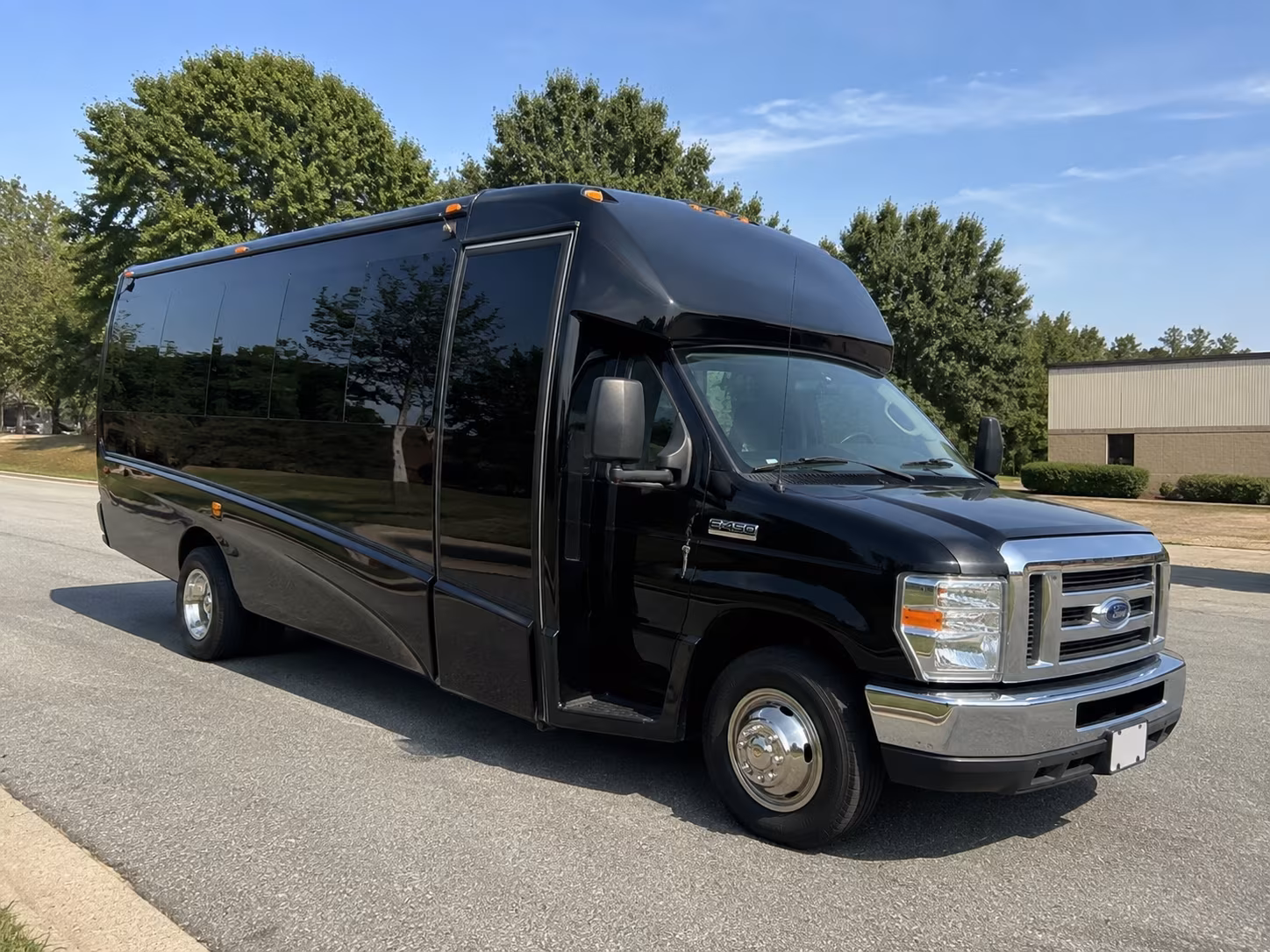 the right bus size for hillside and boutique venues around santa clara
