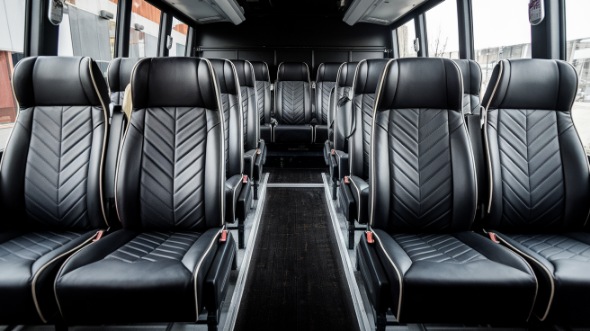 15 passenger minibus rental campbell