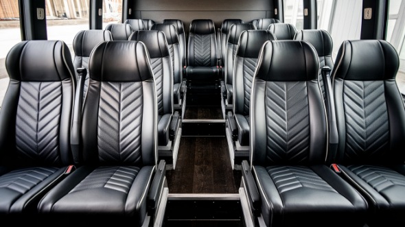 18 passenger minibus rental campbell