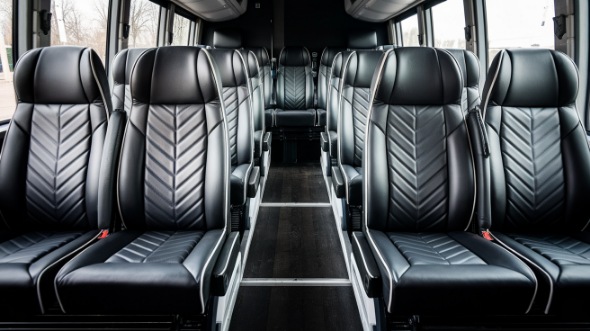28 passenger minibus rental campbell